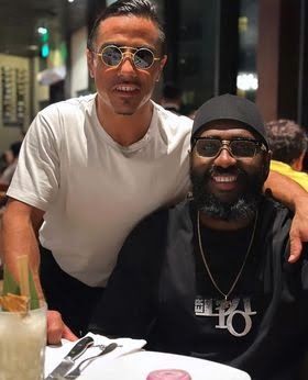 Fly Skuad visitou no Dubai o maior restaurante de Saltbae